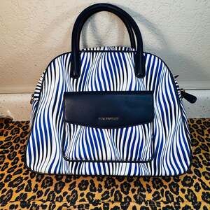 Vera Bradley bowler bag